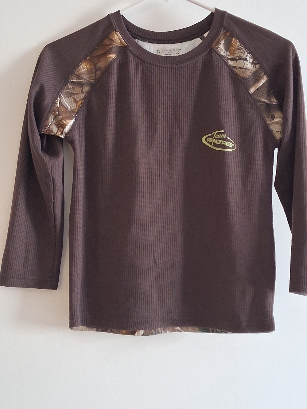 Realtree Brown Ribbed Long-Sleeve Shirt with Camo Accents